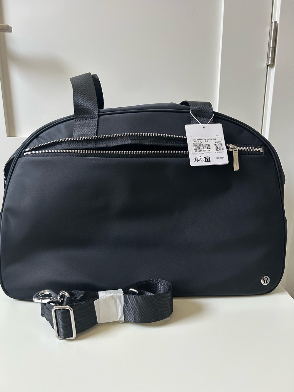 Lululemon City Essentials Duffle Bag 28L